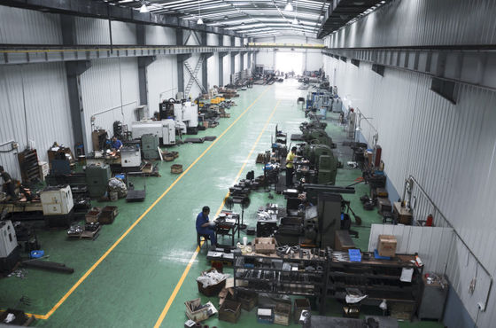 Efisiensi tinggi Sepenuhnya Piala Kertas Otomatis Membuat Mesin Tiga Tahap